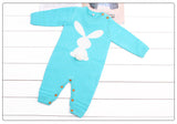 Precioso enterito tejido turqueza, diseño unisex de conejito