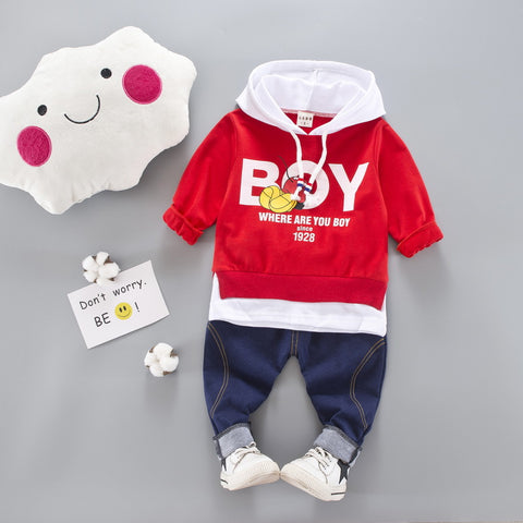 Buzo dos piezas con polerón color rojo, Diseño Mickey BOY, 100% algodón. Pantalón pitillo
