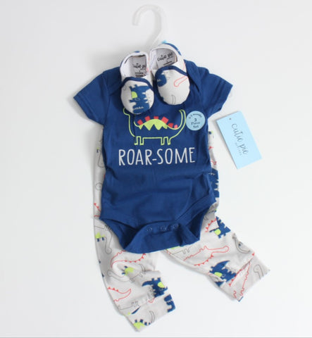 Conjunto tres piezas recién nacido, diseño dino, incluye alpargatas, todo 100% algodón